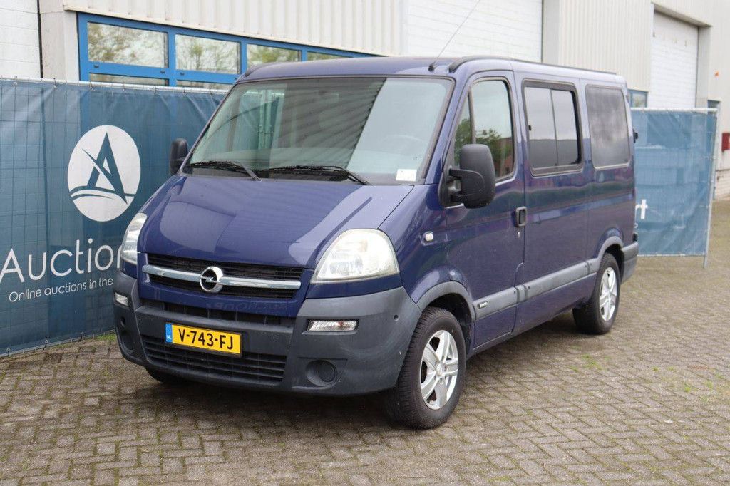 Van Opel Movano 2.5 CDTI Diesel 101hp 2010 Disabled (Margin)
