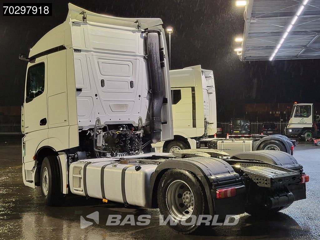 Mercedes Actros 1845 4X2 StreamSpace 2xTanks Standklima Navi Euro 6