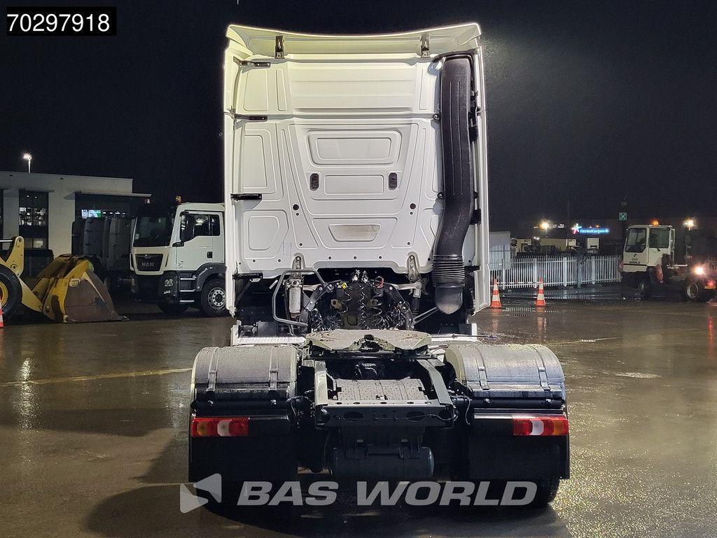 Mercedes Actros 1845 4X2 StreamSpace 2xTanks Standklima Navi Euro 6