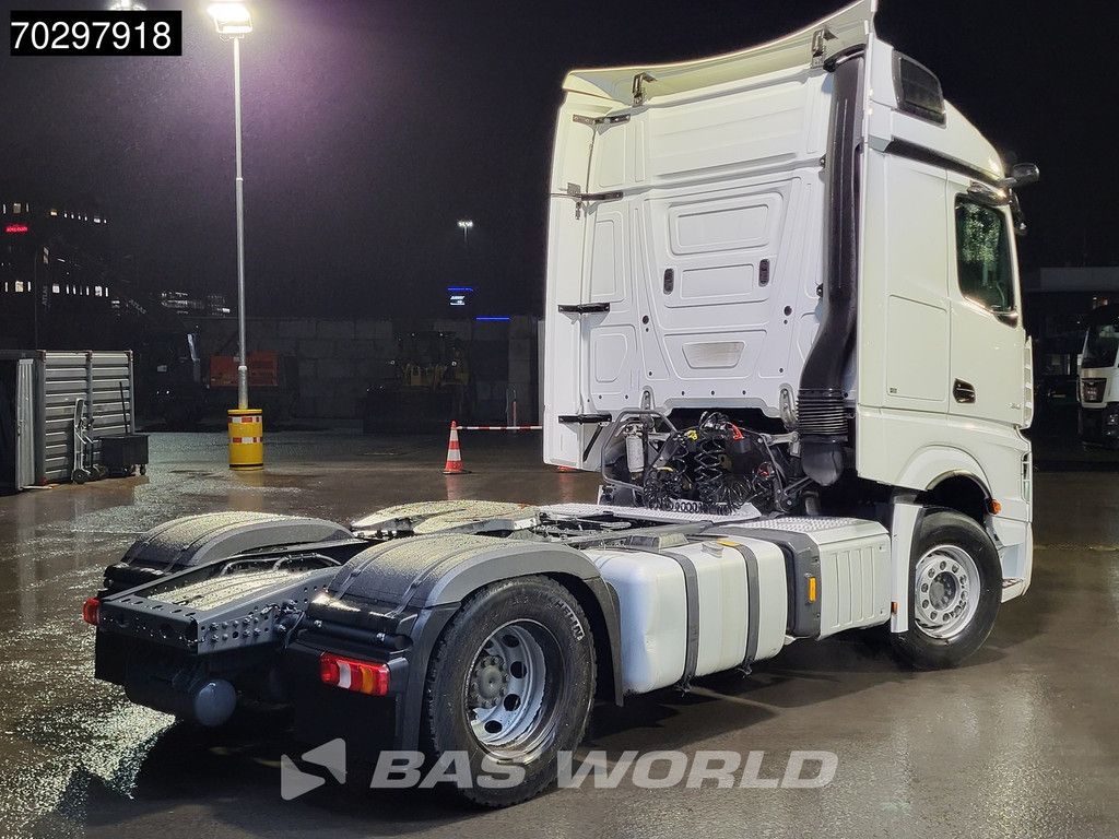 Mercedes Actros 1845 4X2 StreamSpace 2xTanks Standklima Navi Euro 6