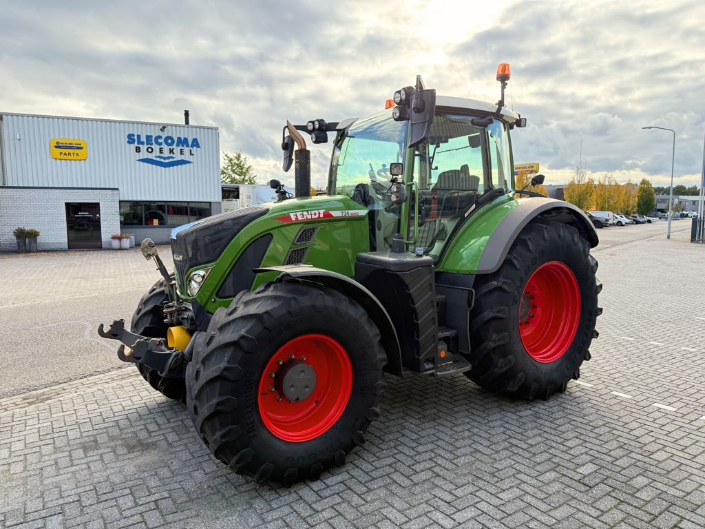 Fendt 724 Vario Gen 6 Profi Plus