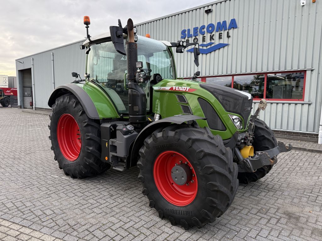 Fendt 724 Vario Gen 6 Profi Plus