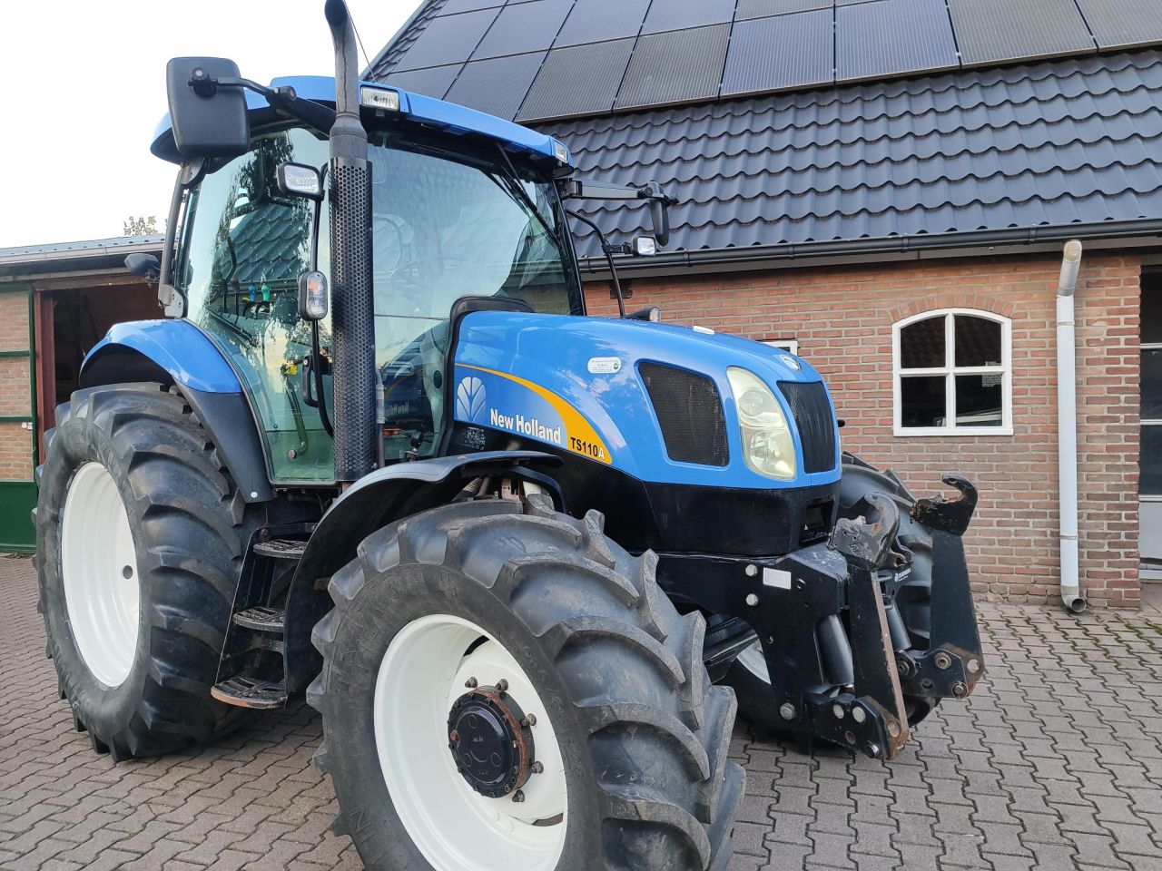 New Holland TS 110 A