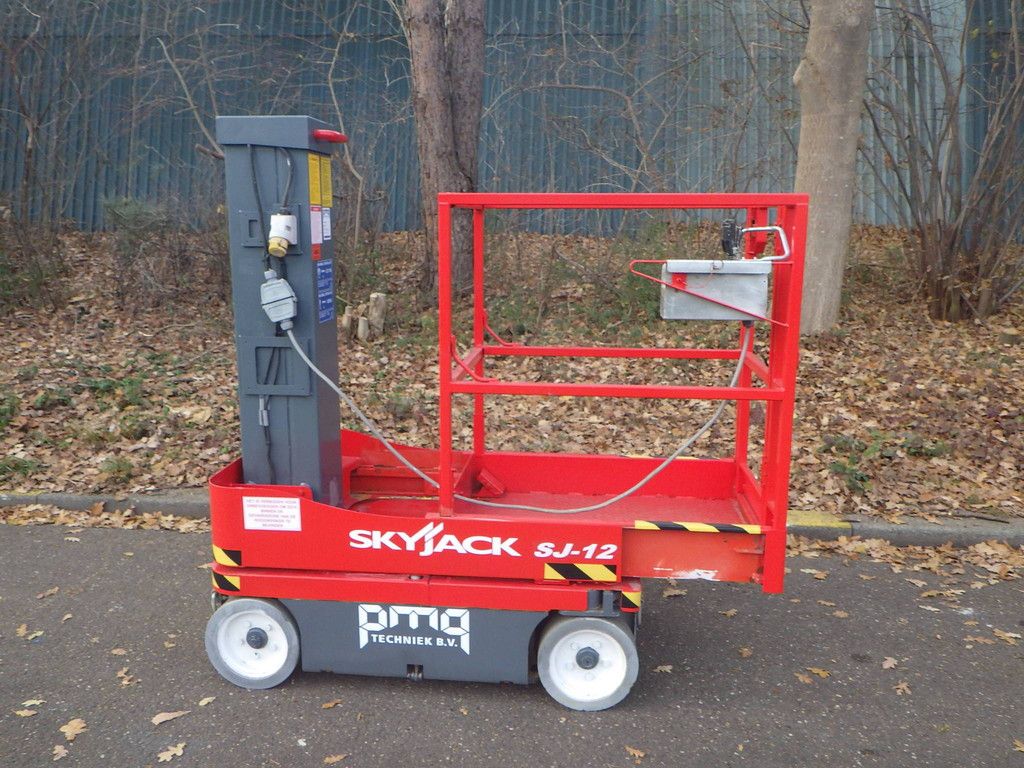Skyjack SJ12 Elektrischer Mastlift 5,48 m 2012
