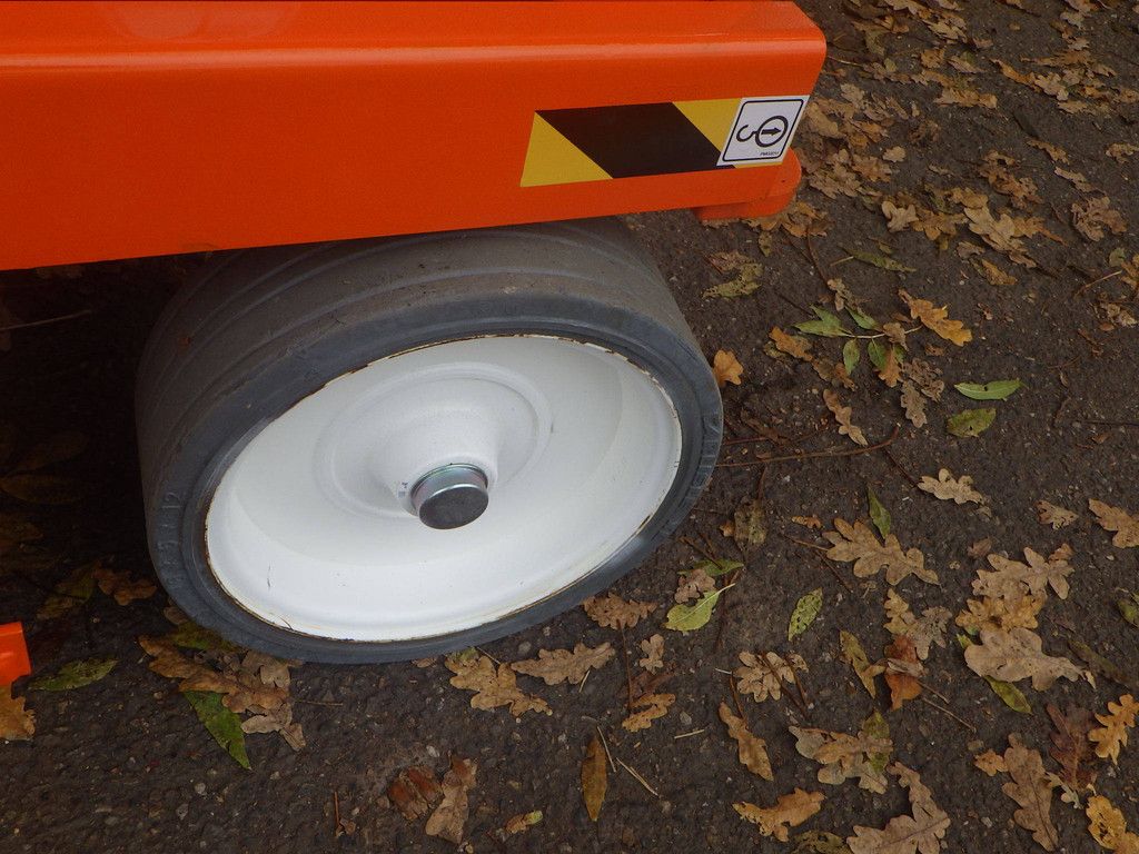 Scherenbühne Skyjack SJ3220 Elektro 8,09m 2019