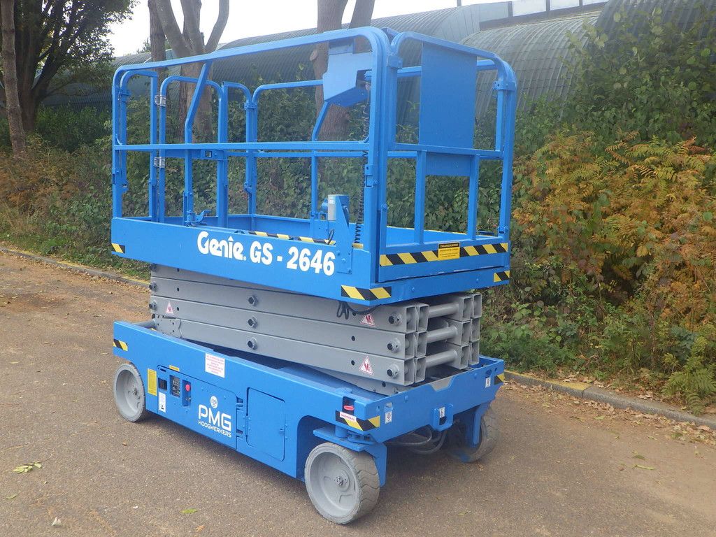 Genie GS-2646 Electric Scissor Lift 9.92m 2014
