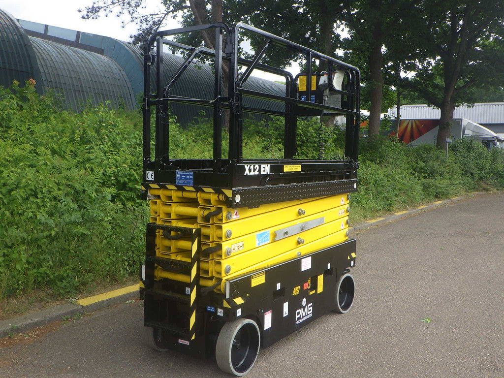 Airo X12EN Electric Scissor Lift 12.10m 2015