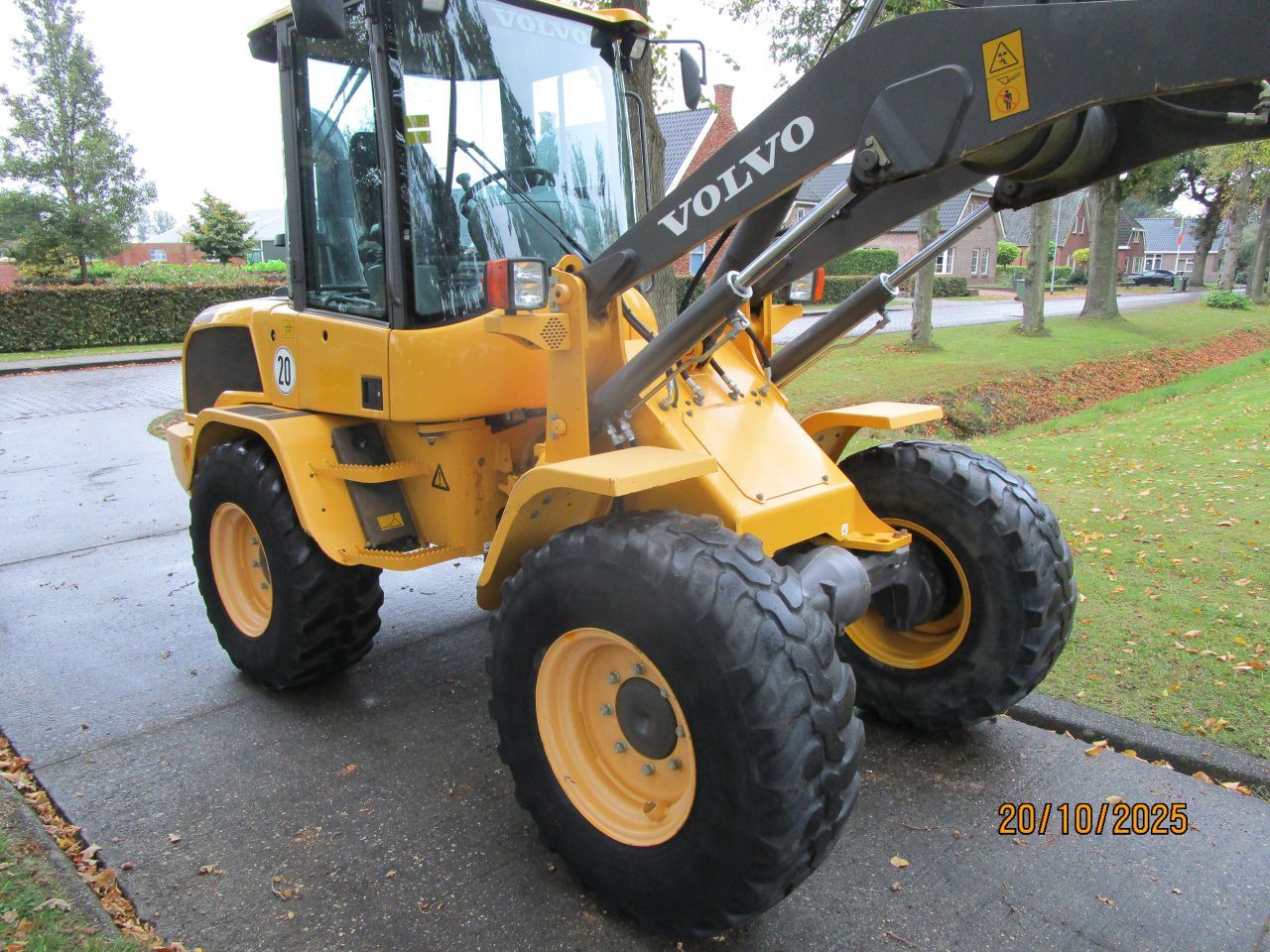 Volvo l30g 35 atlas liebherr 3000 uren bj 2015