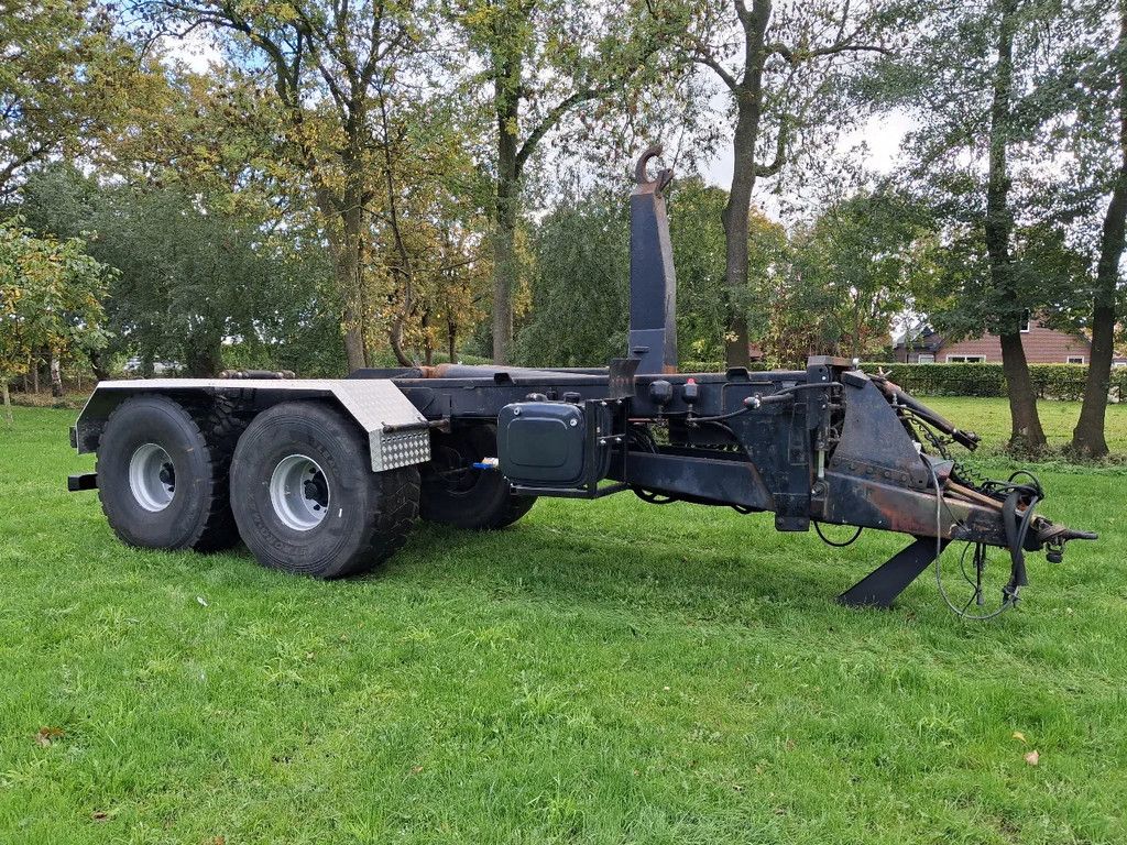 Peecon 21 ton haakarm/kipper 6m slede