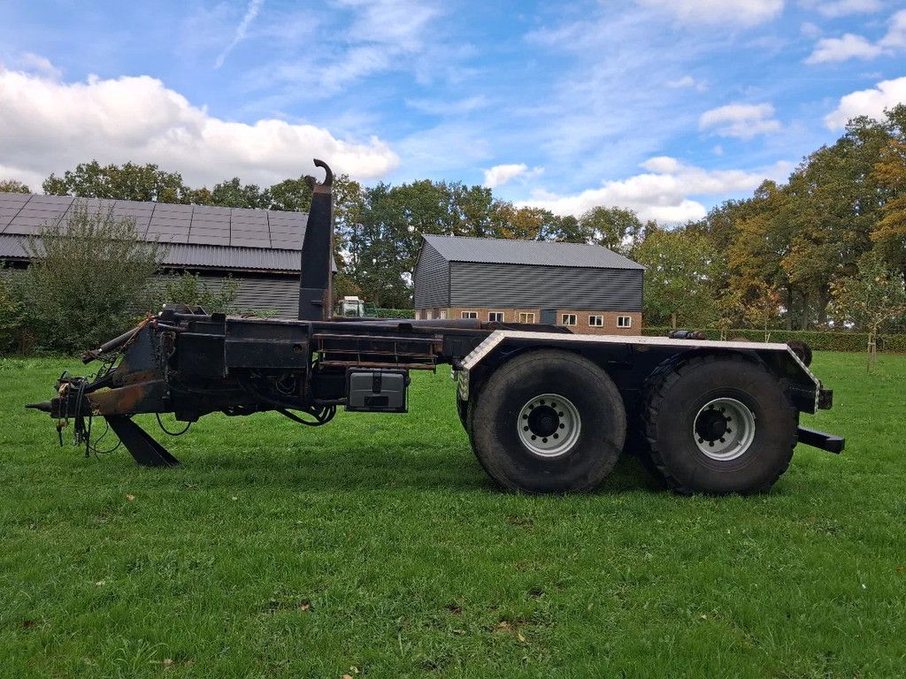 Peecon 21 ton haakarm/kipper 6m slede