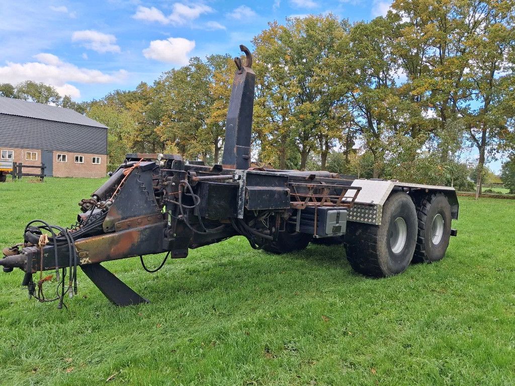 Peecon 21 ton haakarm/kipper 6m slede