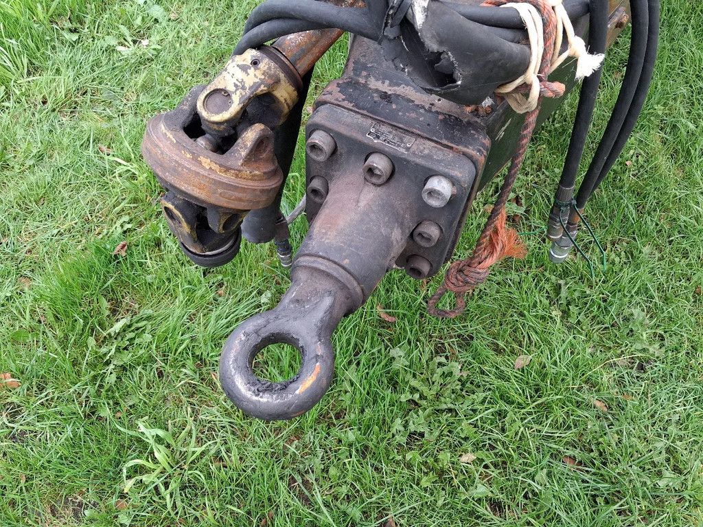 Peecon 21 ton haakarm/kipper 6m slede