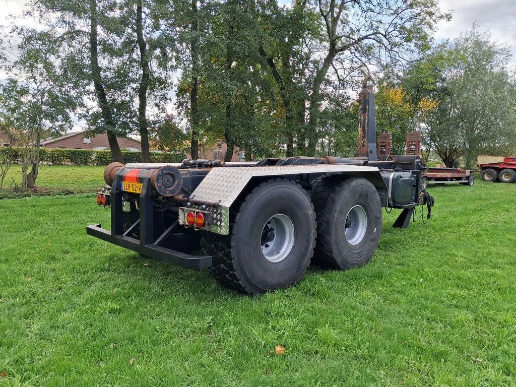 Peecon 21 ton haakarm/kipper 6m slede
