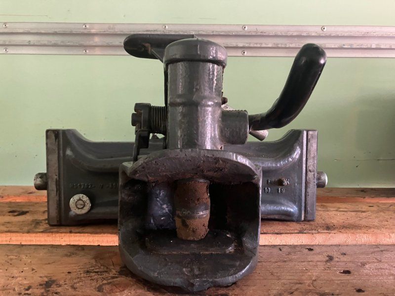 Fendt Zugmaul auto. Sauermann HS1700-1KUD-38