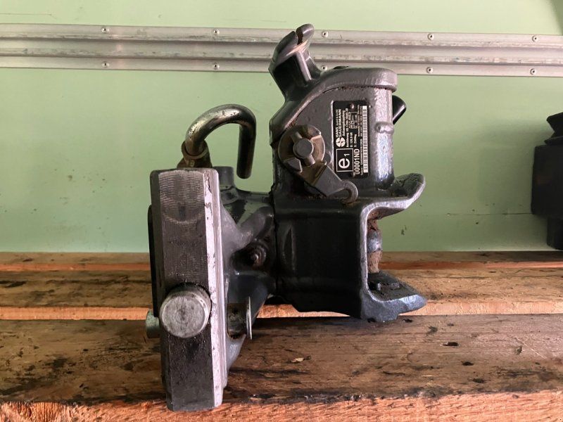 Fendt Zugmaul auto. Sauermann HS1700-1KUD-38