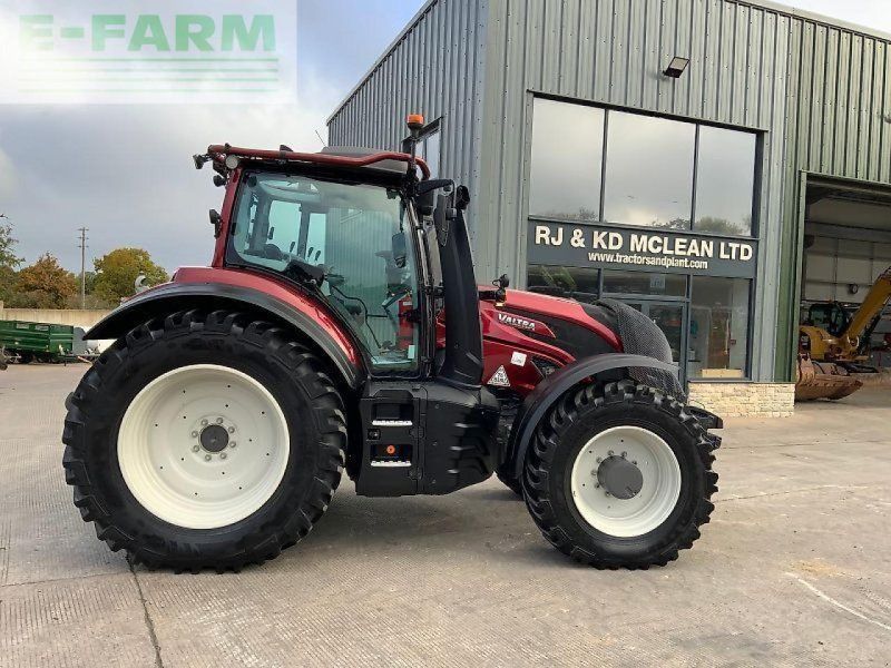 Valtra t235 active twin track reverse drive Active