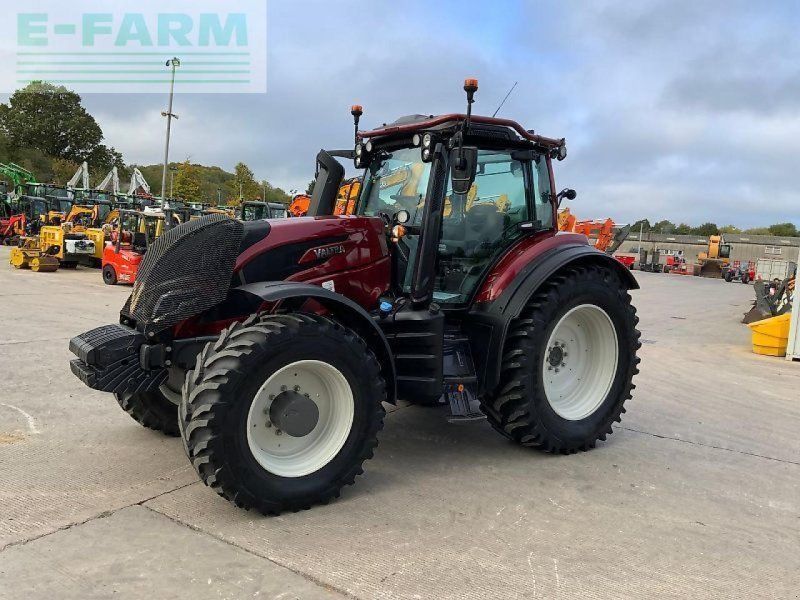 Valtra t235 active twin track reverse drive Active