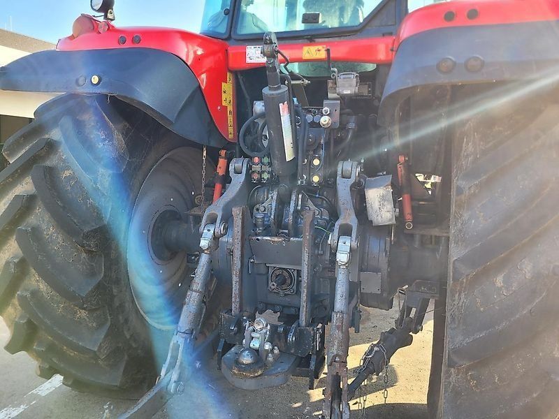 Massey Ferguson 7490