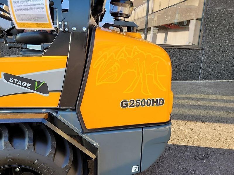 Giant 2500 HD