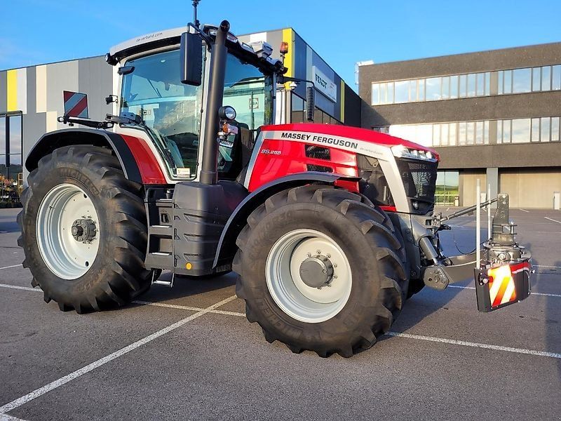 Massey Ferguson 8S 265
