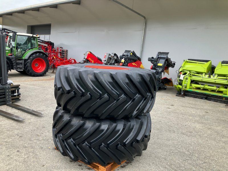 Continental 800/70 R32