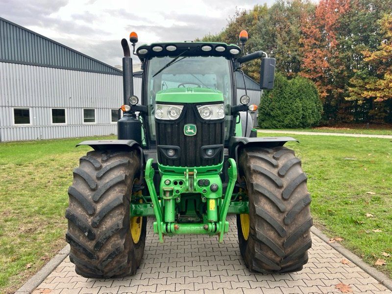 John Deere 6175R  