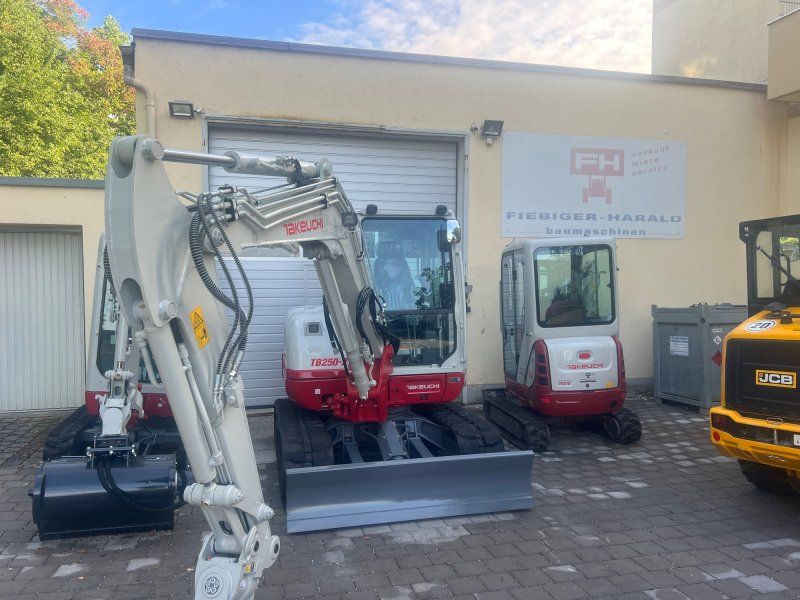Takeuchi TB250-2 V3 Powertilt /hydrl.HS 03