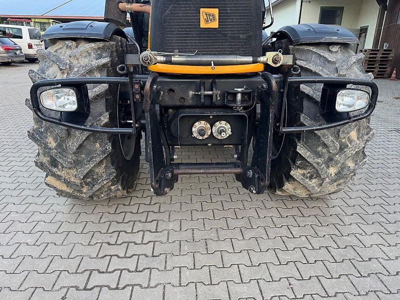 JCB Fastrac 2155 PLUS vierradlenkung