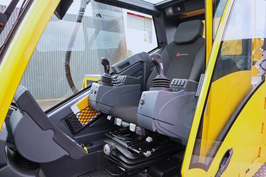 Grove GMK5250XL-1 Available Immediately, Dutch Registrat