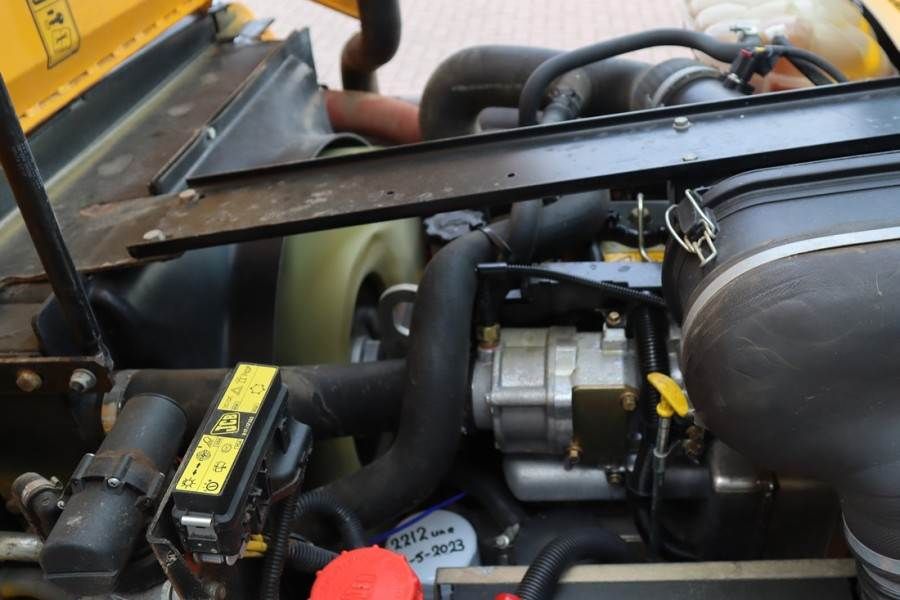 JCB 926 Diesel, 4x4 Drive, Triplex mast, 5500mm Liftin