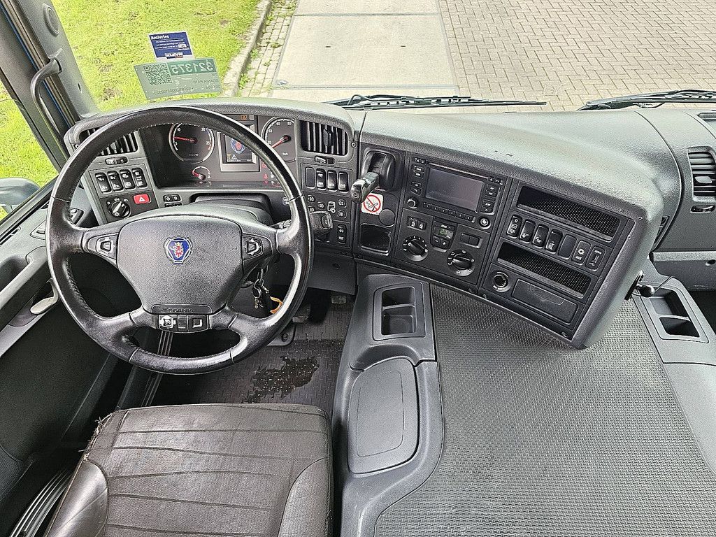 SCANIA P410 6x2/4 mnb