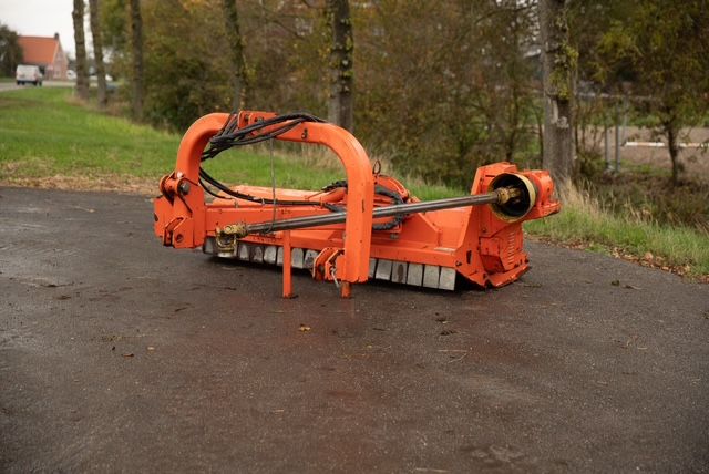 Tierre TCL 200 Klepelmaaier Seitenmulcher