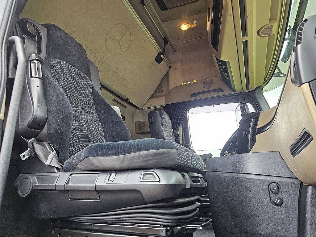 MERCEDES-BENZ ACTROS 2645 6x2*4 ret. 3t lift