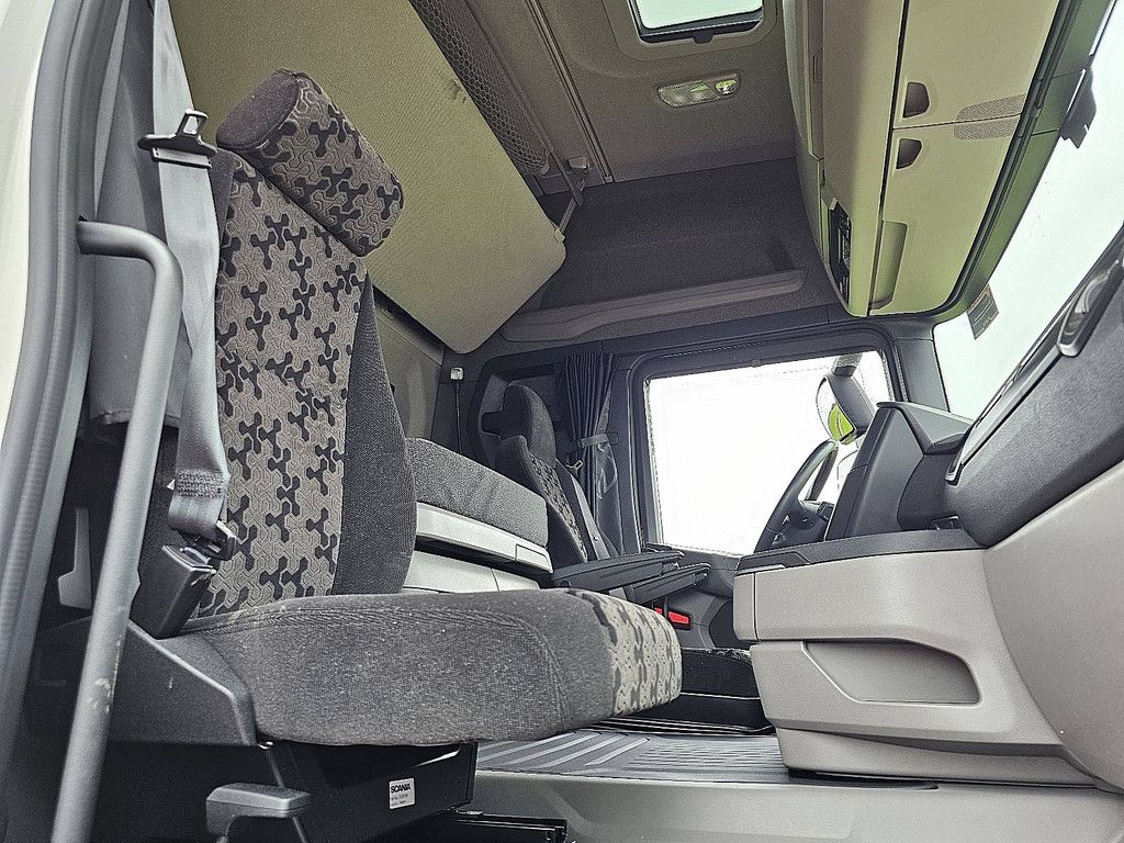 SCANIA R460