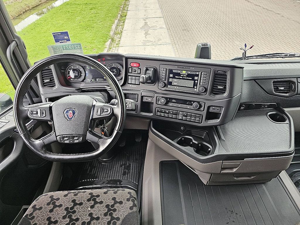 SCANIA R460