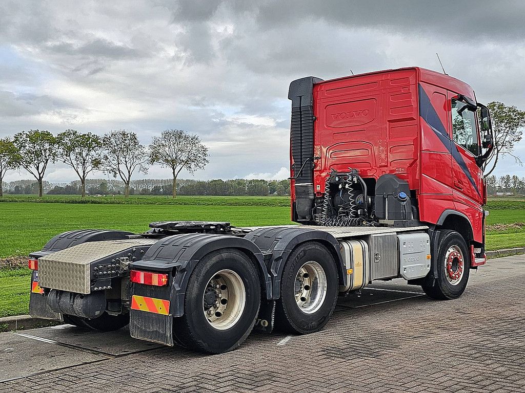 VOLVO FH 540 6x4 lifting boogie