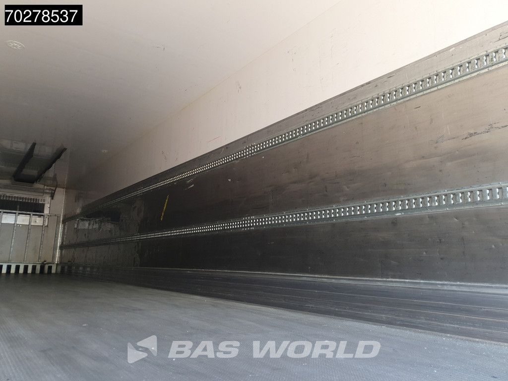 Lamberet Carrier 1550 3 axles Liftachse