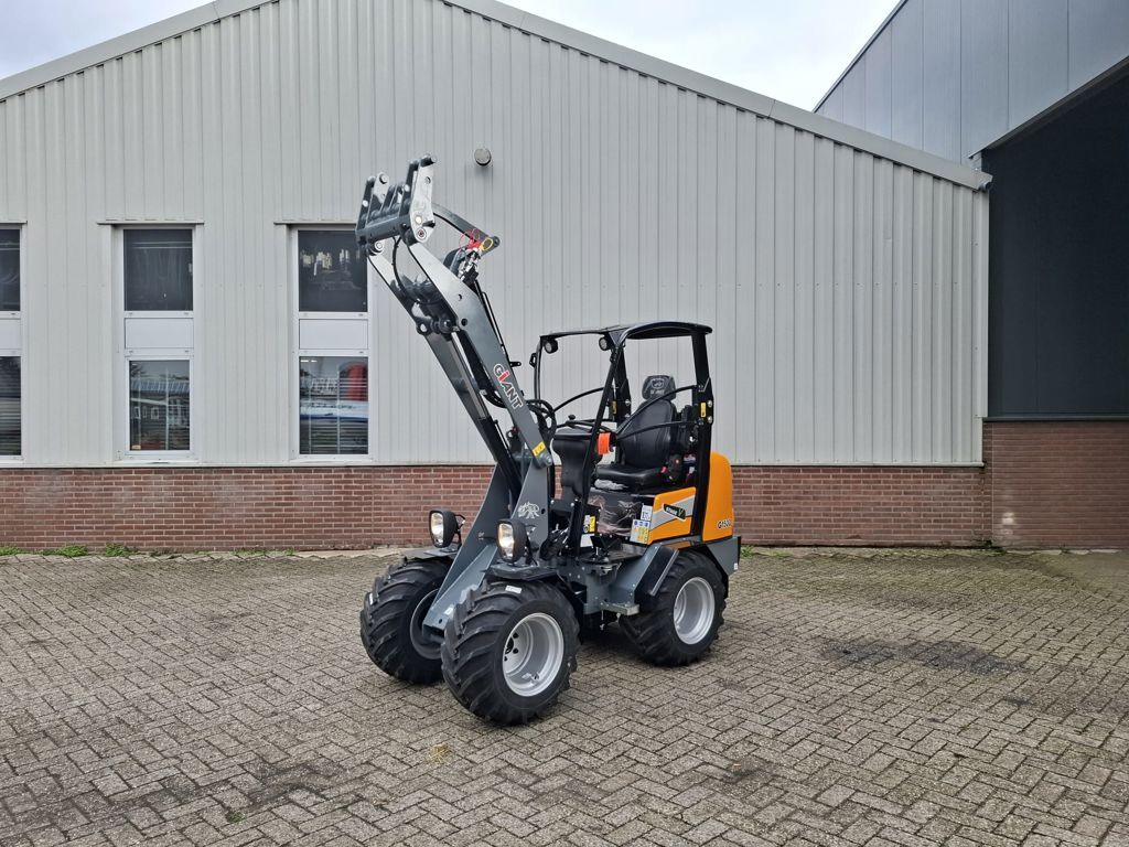 Giant G1500