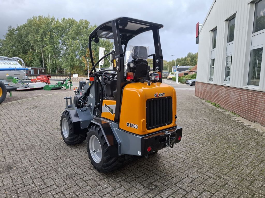 Giant G1500