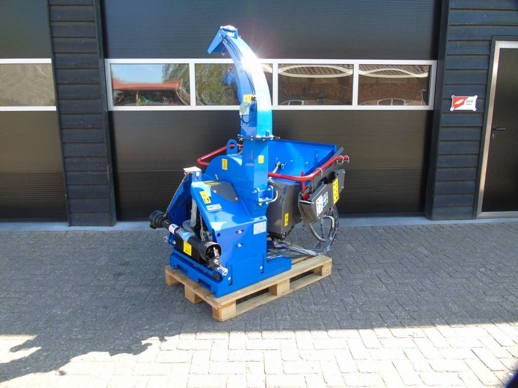 Houtversnipperaar BX 52R met hydraulische invoerro
