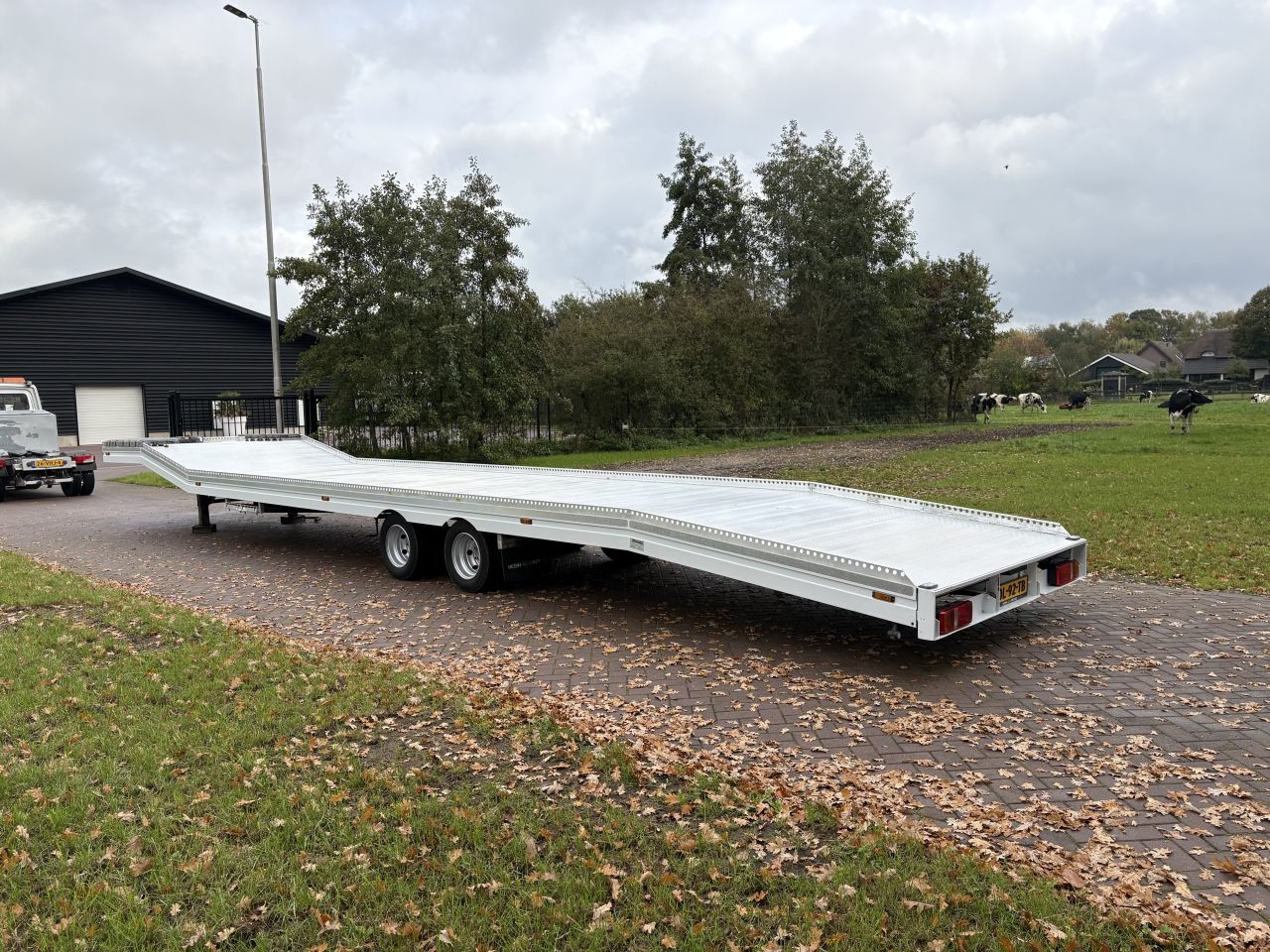 Veldhuizen Be oplegger 6.8 TON ambulance auto transporter 12.80