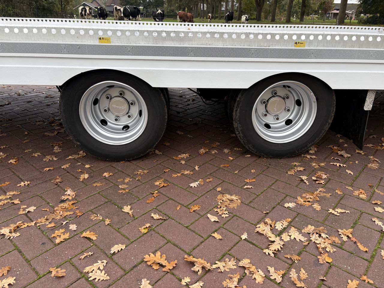 Veldhuizen Be oplegger 6.8 TON ambulance auto transporter 12.80