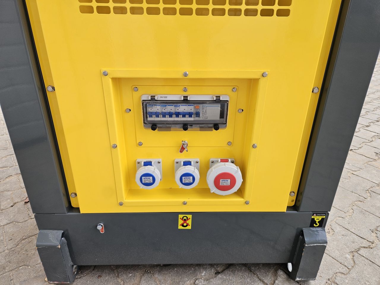 Nieuwe Ashita AG3-70E generator ref K2506014