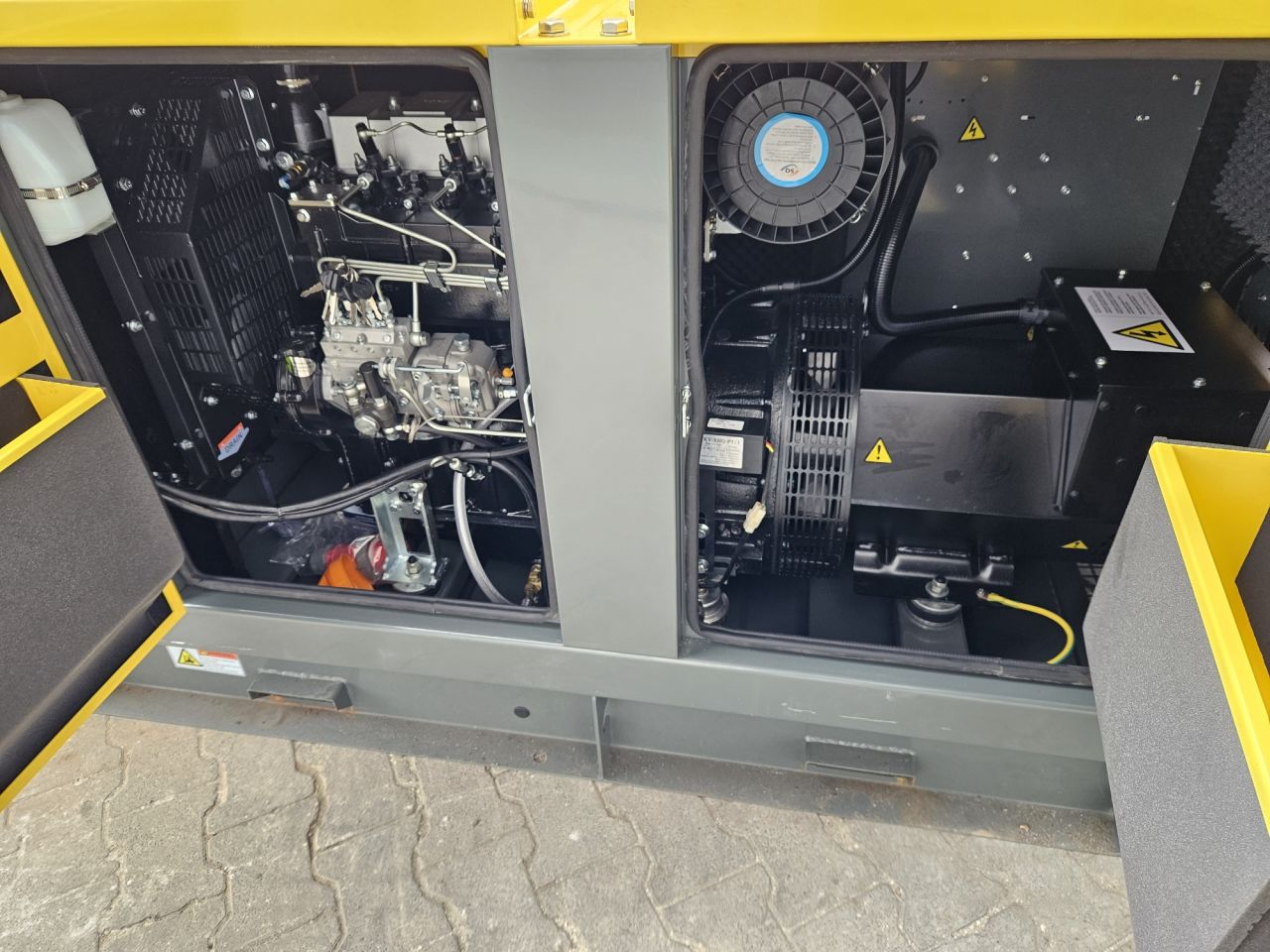 Nieuwe Ashita AG3-70E generator ref K2506014