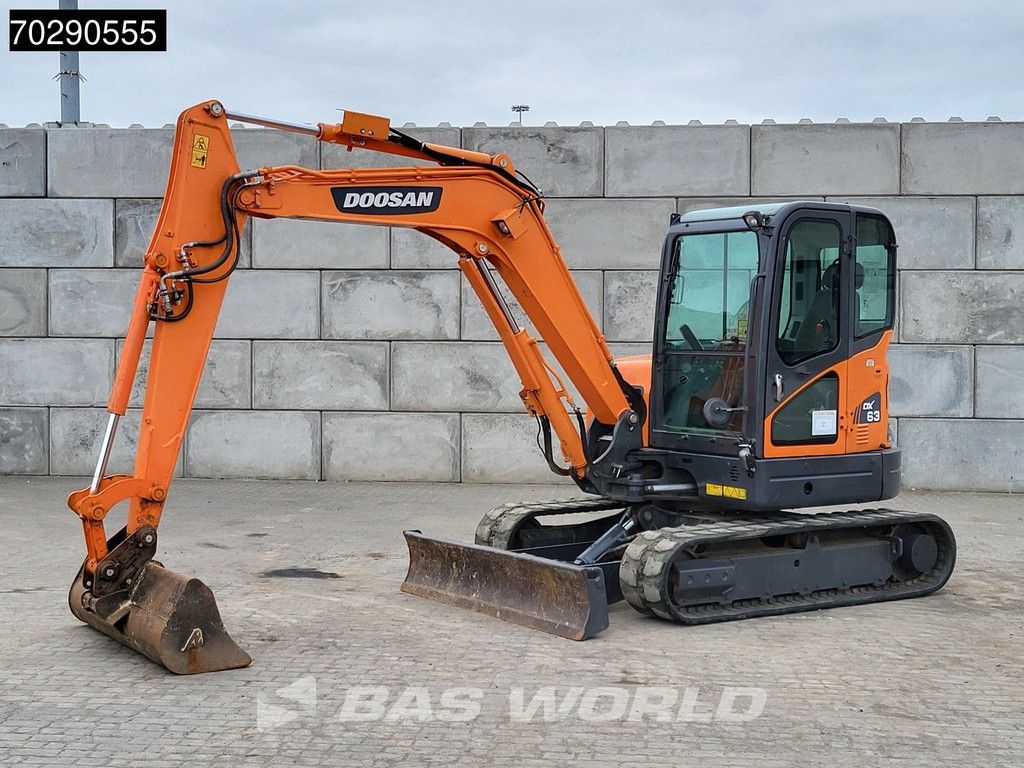 Doosan DX63-3 3 BUCKETS - A/C