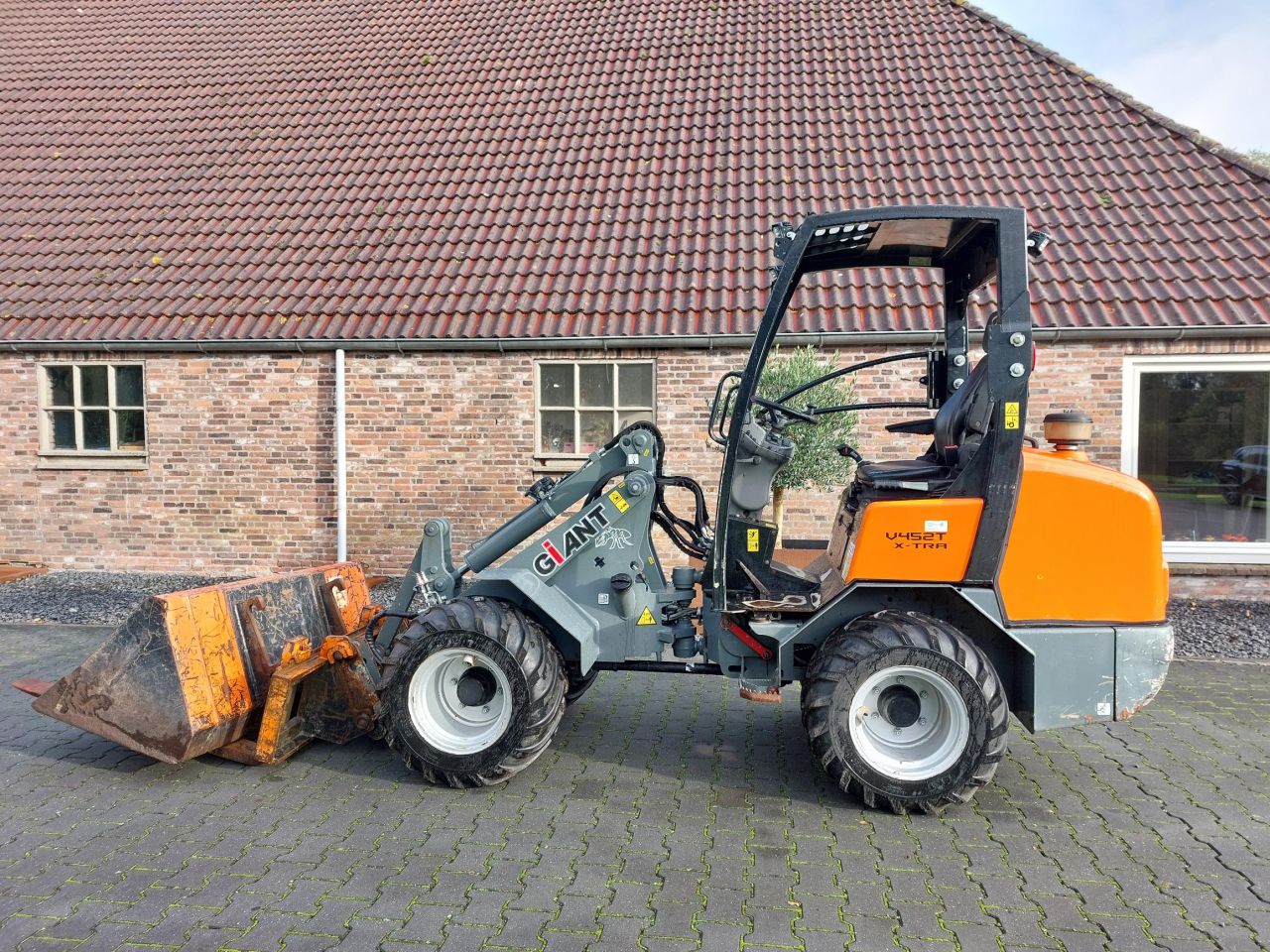 Giant V452T X-tra