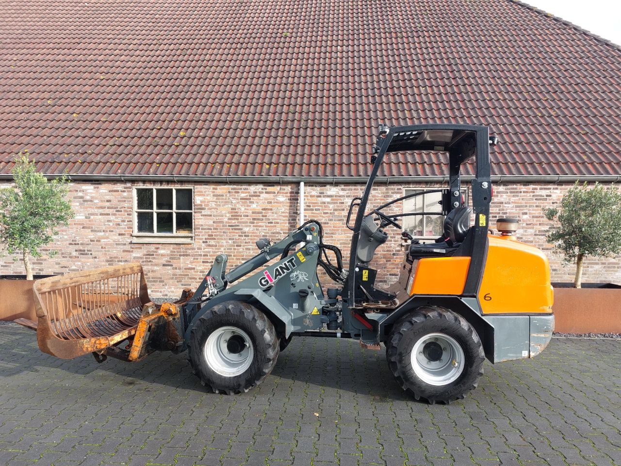 Giant V452T X-tra