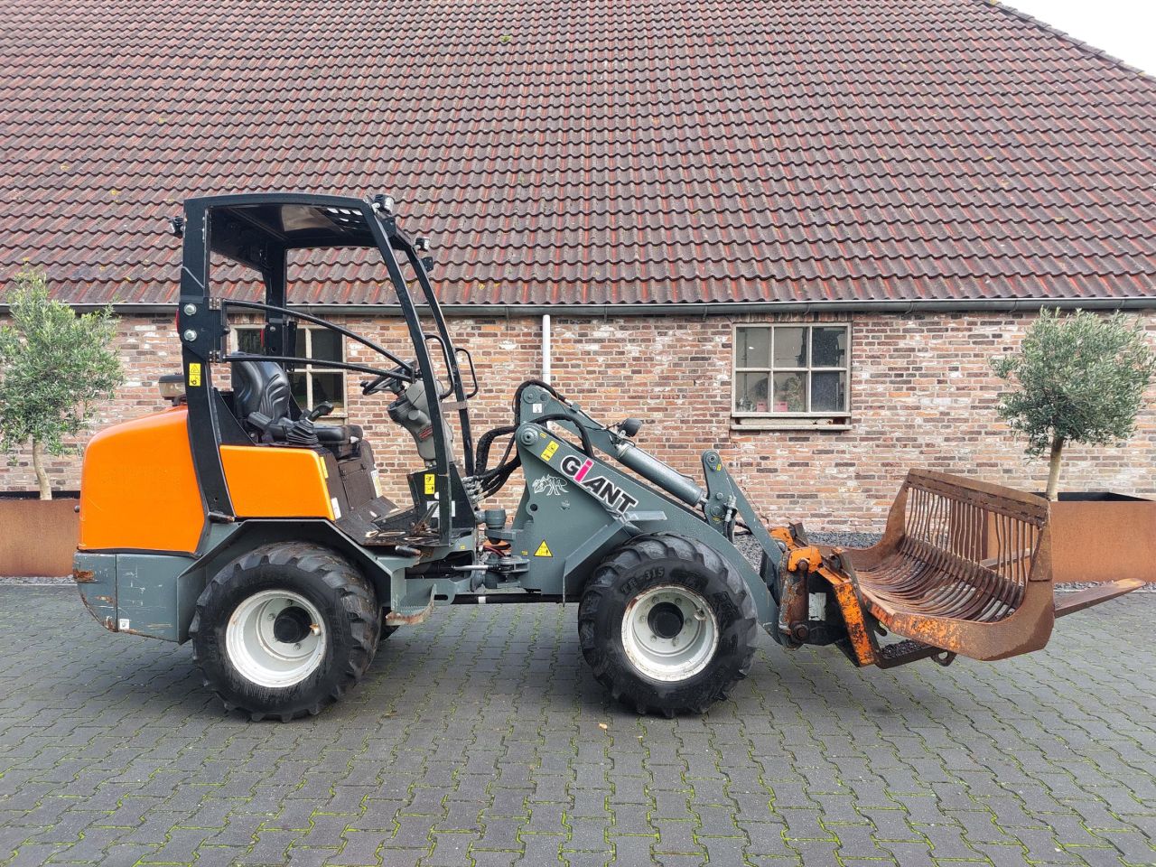 Giant V452T X-tra