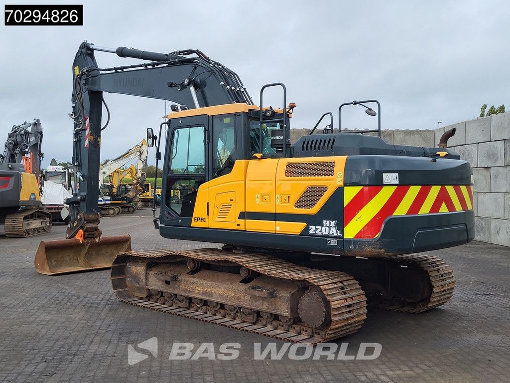 Hyundai HX220 AL