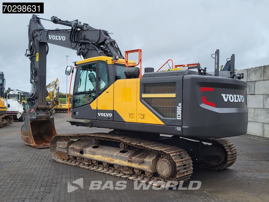 Volvo EC300 E NL 3M WIDE - OILQUICK